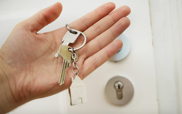 De rol van een makelaar in Hapert: Het belang van professioneel advies bij het kopen of verkopen van een huis